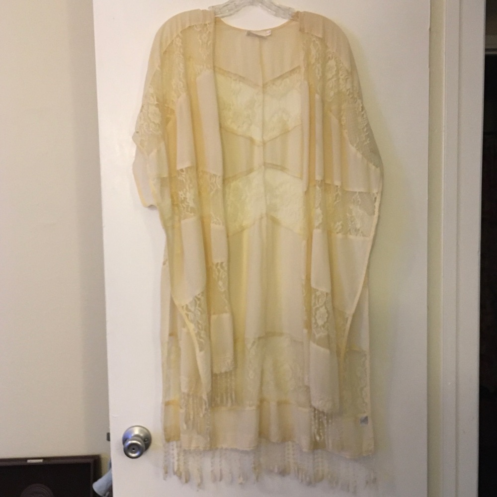 Cream White Lace Kimono/Cover Up